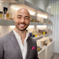 André