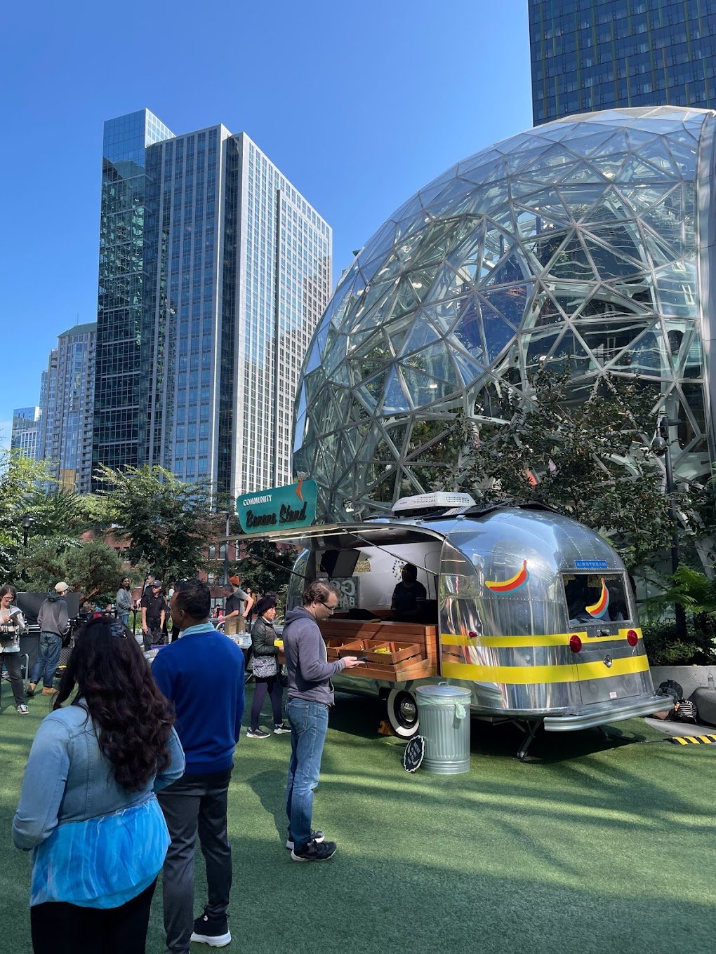 <i>The infamous banana stands and Amazon Spheres in Downtown Seattle outside the Amazon offices.</i>