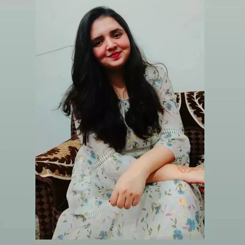shaniya khan
