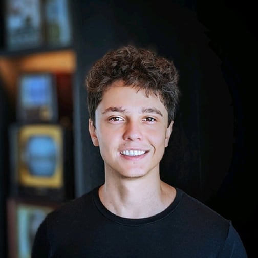 Lucas` Rolim